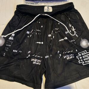 Eric Emanuel EE Basic Short (black skyline)